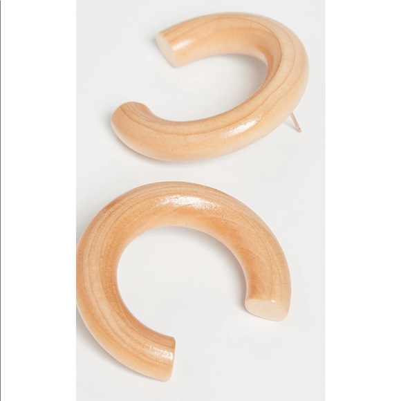 Sophie Monet pine curve earrings - Picture 2 of 4